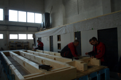 Assemblage des structures en usine